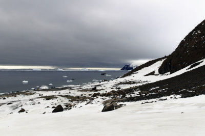 Antarctica 0029 Brown Bluff.jpg