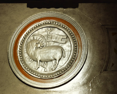 Image 073 Banking Hall Wall Medallion.JPG