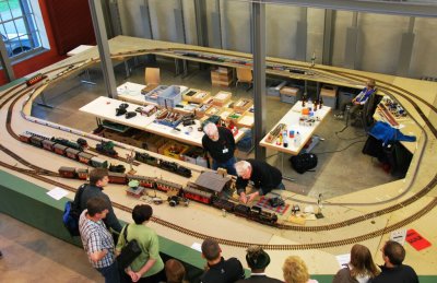 live steam and HO scale action