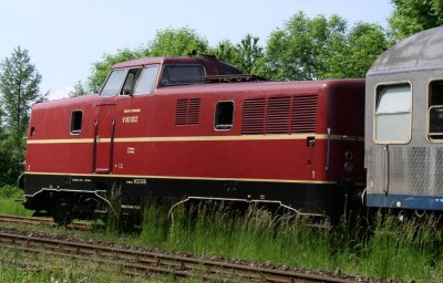 V80 as helper for the steam-powered train