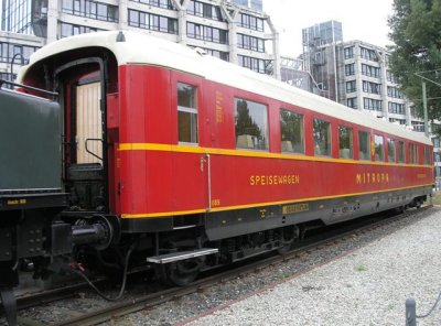 red dining car