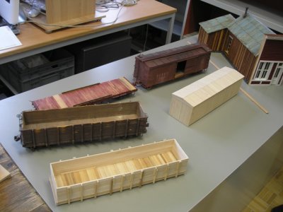 all-wood 1.22.5-scale cars