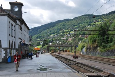 Voss depot looking west