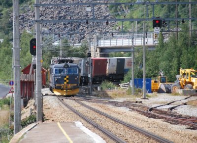 intermodal 1 - taking the siding