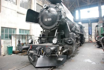 BB 52 100 2-10-0 former German war engine w/snowplow