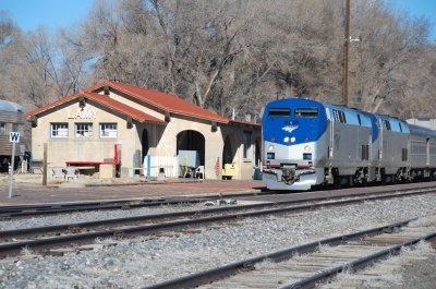Amtrak #3 arriving at Lamy