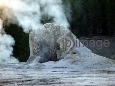 Yellowstone geyser WY