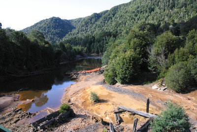 Tailings dumped into King River, Queenstown,Tasmania