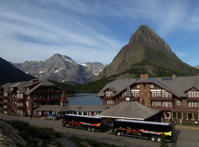 Many Glaciers Lodge
