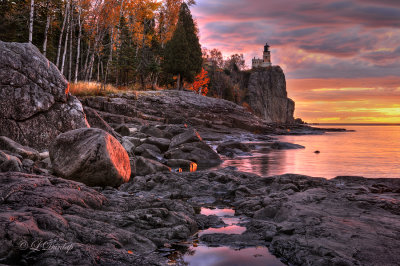 30.3 - Split Rock Lighthouse: Sunrise (HDR)