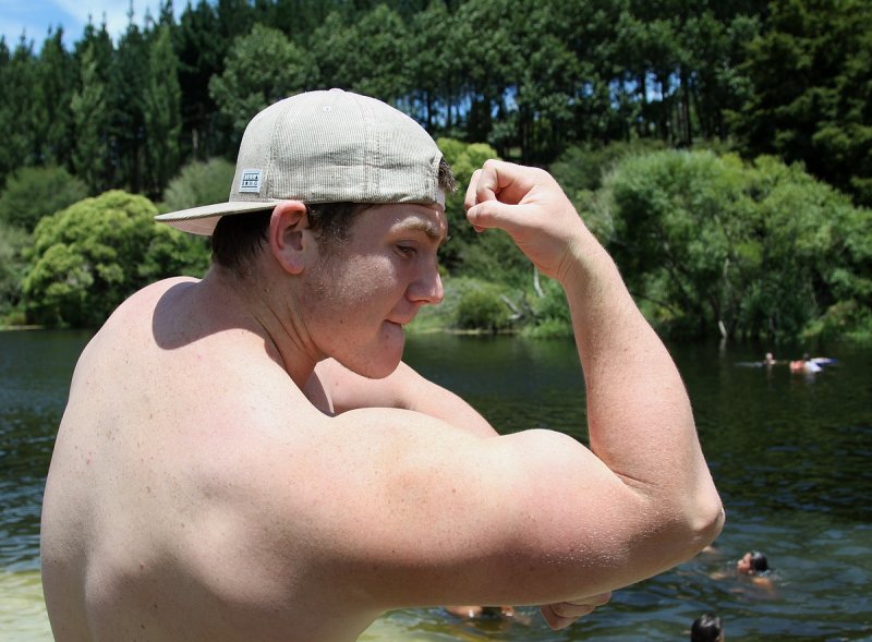 A dude posing for my camera, at the Warkworth waterhole.