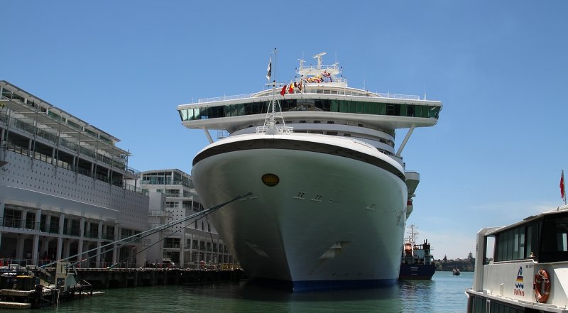 Front view taken from Downtown... Diamond Princess