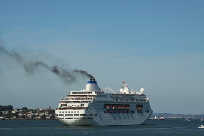 Pacific Pearl, departing Auckland
