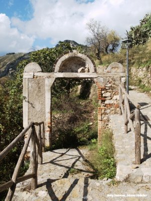 Taormina - the footpath of stairs