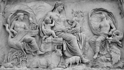 Relief Panel - THE ARA PACIS AUGUSTAE: AUGUSTUS ALTAR OF PEACE