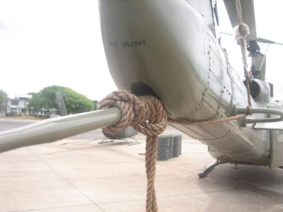 UH-1H tail stinger + fishing line