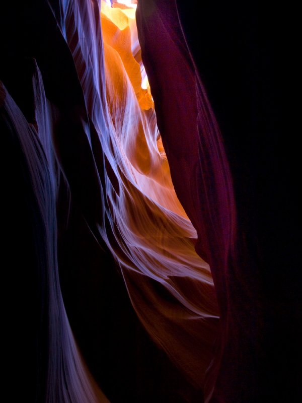 Upper Antelope Canyon - slot canyon - looking toward the top