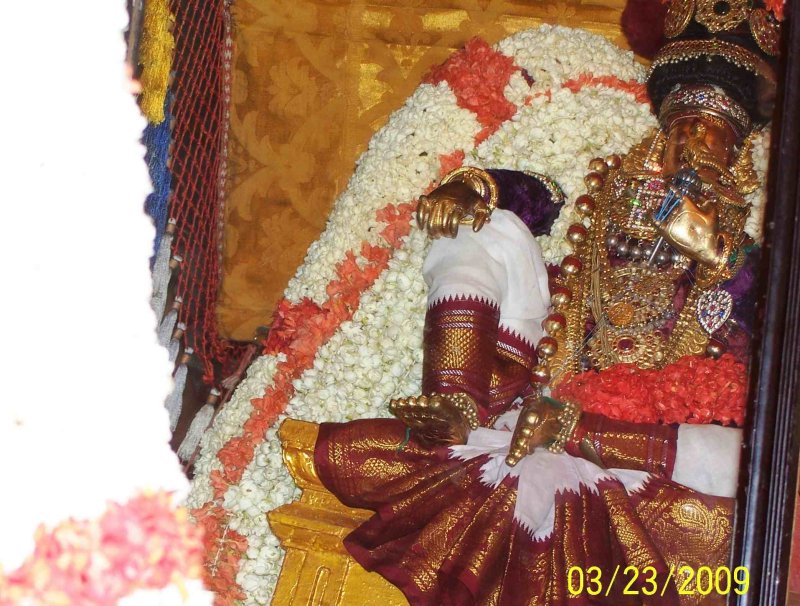 sri yathokthakari_as seen in mirror.jpg