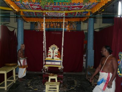 Kannya Purarvasu - Sattrumarai34.jpg