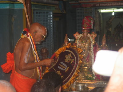 Sarvadhari - Swami desikan mangalasasanam of SrI Veeraraghavan at sriperumbudur