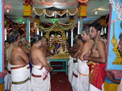 5th day-Sri Ranganathar in Theppam - divyapranda goshti todakkam.jpg