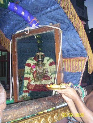 Chakravarthi Thirumagan_Nachiyar Thirukolam_Mirror view.jpg