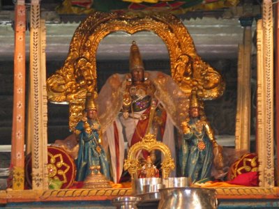 varadan with nachimar in 1000 pillar mandapam