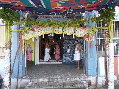 1-Vanamamala Mutt decorated on the eve of HH Swamys chaturmasya sattrumarai (Large).JPG