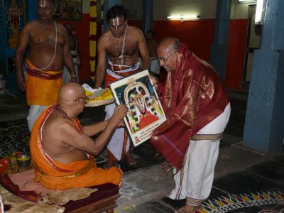 HH Honouring Kainkaryaparars10 (Large).JPG