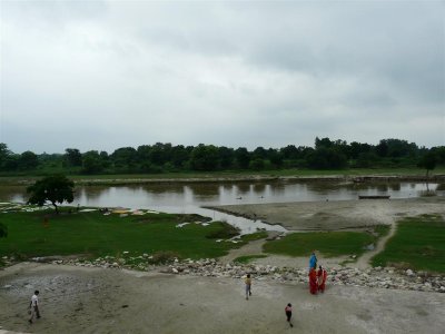 029-Gomati River ghat.JPG