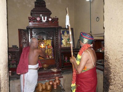 Vanamamalai mutt perumal mangalasasanam after pattinappravesam.JPG