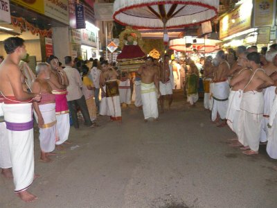 2011_thiruvallikeni_embar_sattrumarai