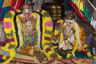 Saranatha Perumal with Andaal-Kanu Serthi.jpg