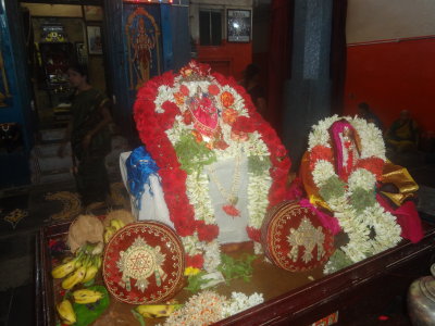 vanamamalai mutt -perumaal and ponnadikaal jeeyar