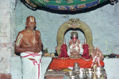Sri Vaduvur Swami (srimatam ArAdakar) in Mel Ahobilam 