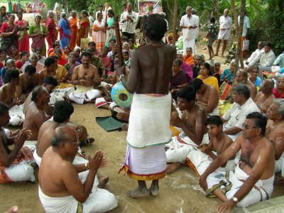 09-2-Bhagavatha gosthi at manjakkuli mandapam.jpg