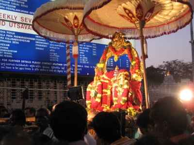 7-Sri nivAsan mArching down the streets of ThirumalA.jpg