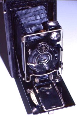 Single Lens Vintage cameras 1932-1991