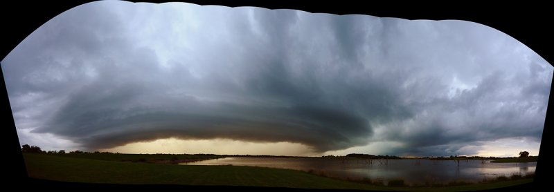 Storm Cell Approaching Mozingo Lake