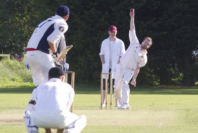 3 - Matt giving his all in defeat......................