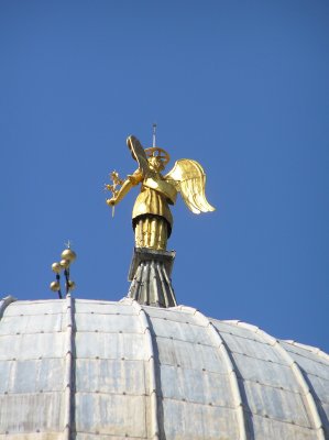 Angel atop the basilica