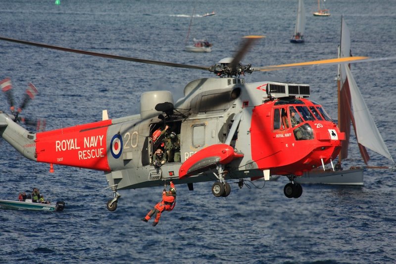 Air-sea rescue demonstration
