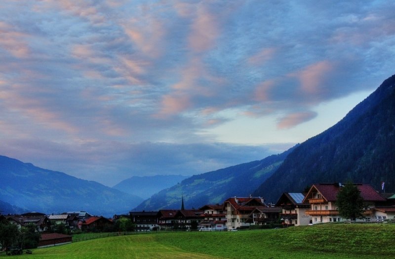 Evening light in Mayrhofen (HDR)