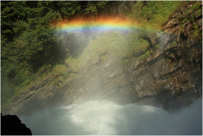 Spray & Rainbow, Krimml Falls middle section