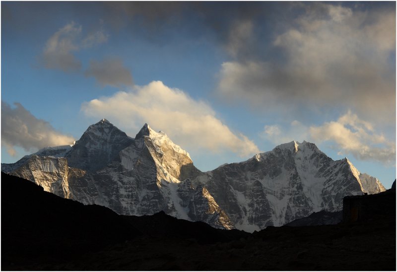 Kangtega and Thamserku from Lobuje