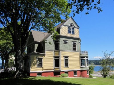 Walker/Ames House