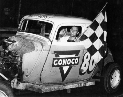 Bob Reuther winning in Tony Formosa's #80 modifed coupe.