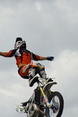 MOTO X jump 45.jpg