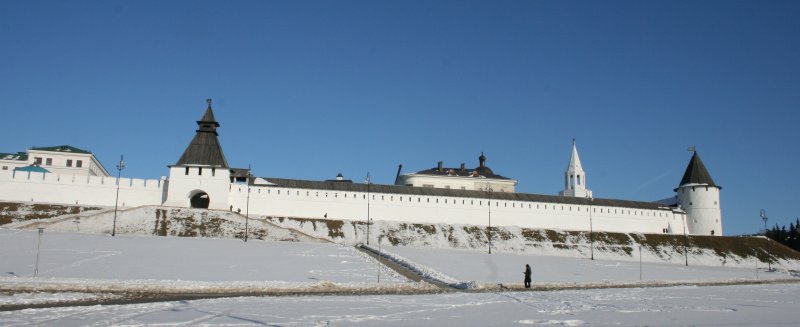 Towers and walls, erected in the 16th and 17th centuries