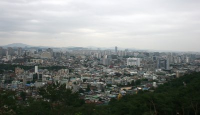 A view of Suwon from the highest point of the Fortress